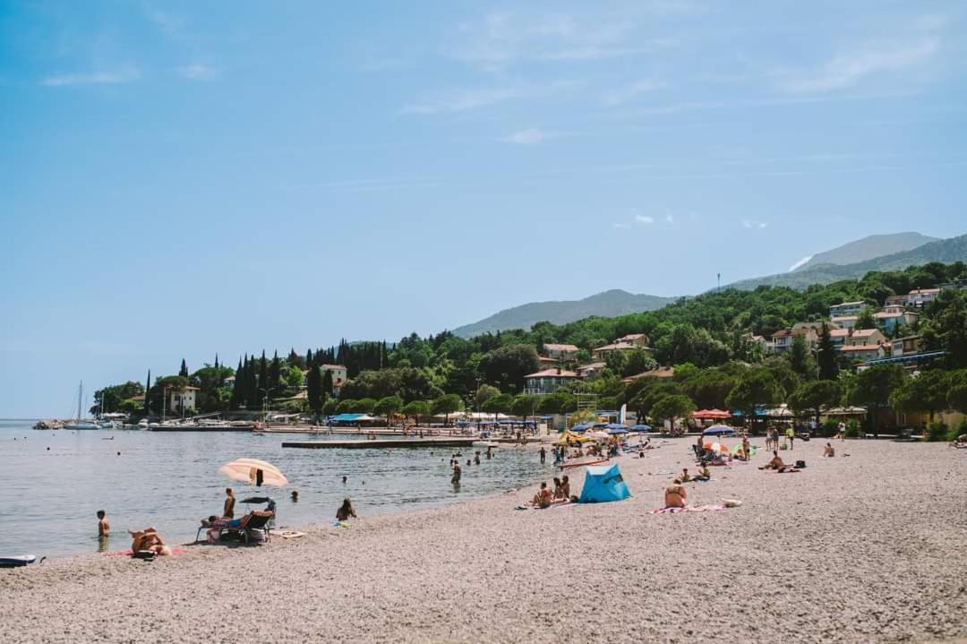 Salyna "Rooms Bela" Ičići Exteriör bild